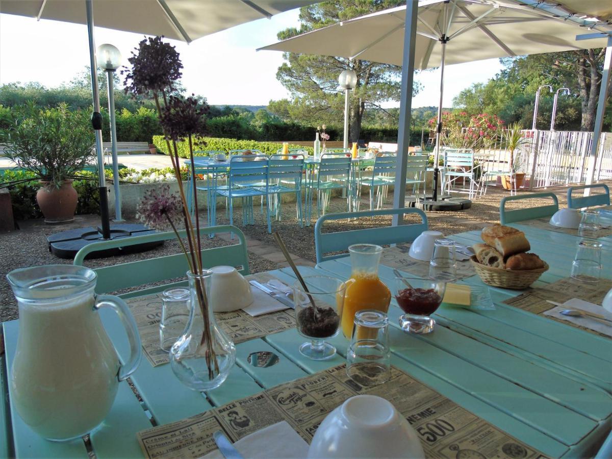 Hotel Domaine Le Moulin Neuf à Saint-Quentin-la-Poterie Extérieur photo